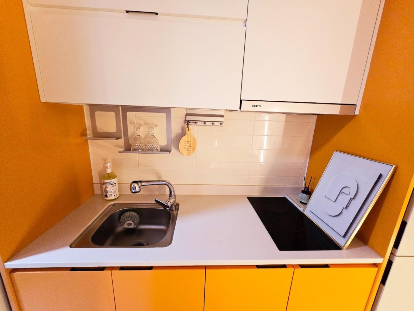 דאיגו Dongseongro Dsr&U Hotel Room מראה חיצוני תמונה